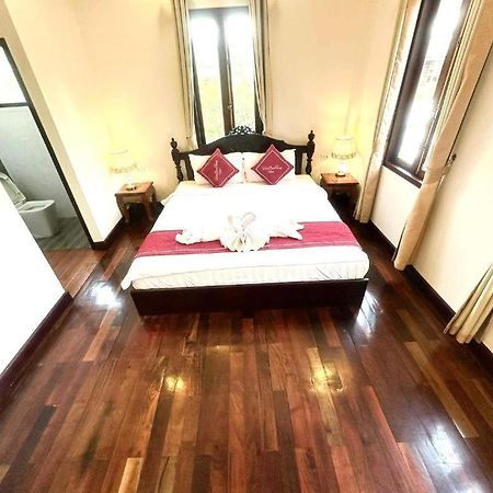 Villa Bouathong Hotels Luang Prabang Exterior foto